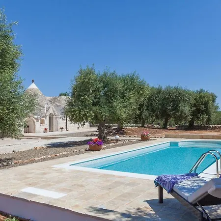 Trullo Sofia ヴィラ *